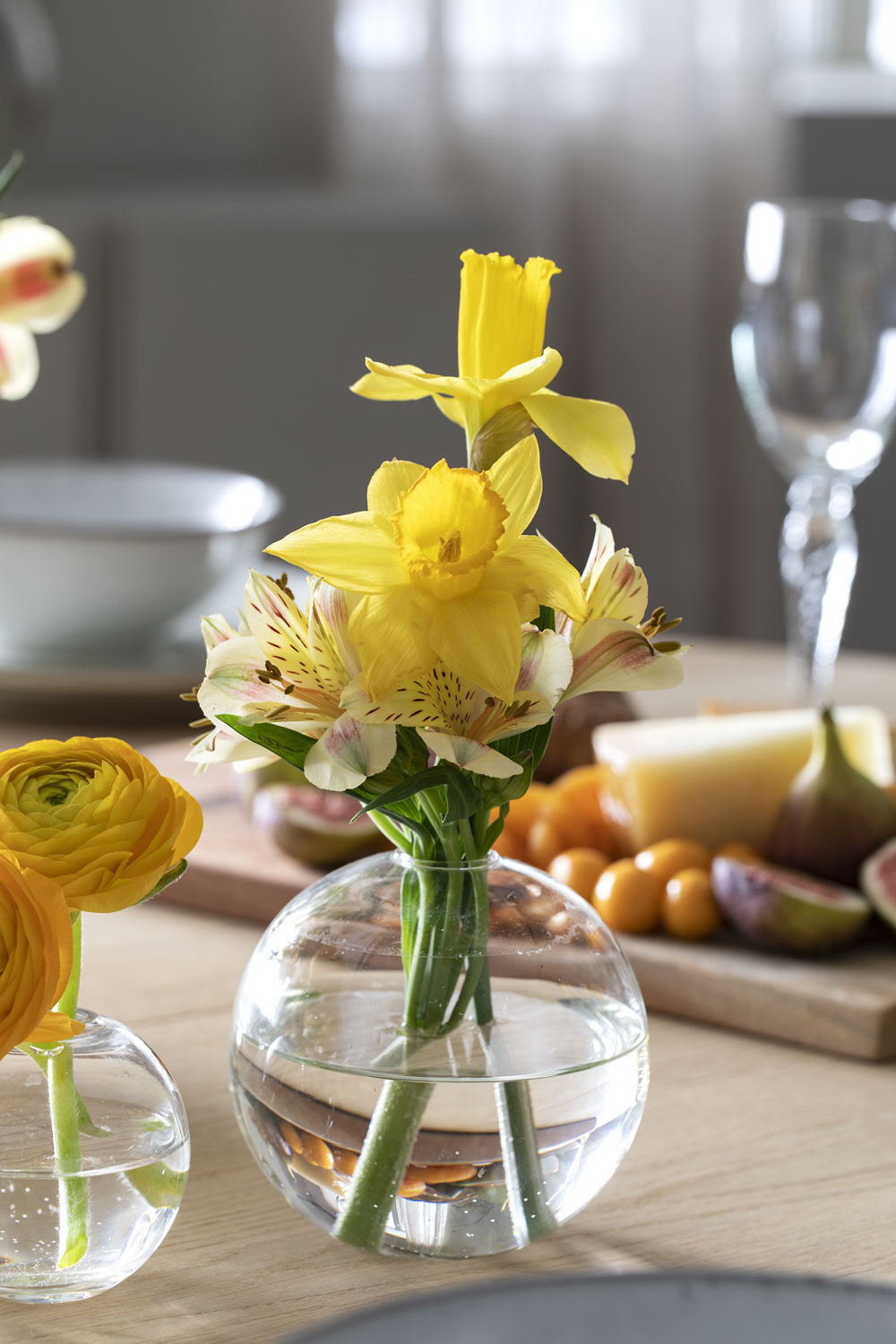 Gule p&aring;skeblomster